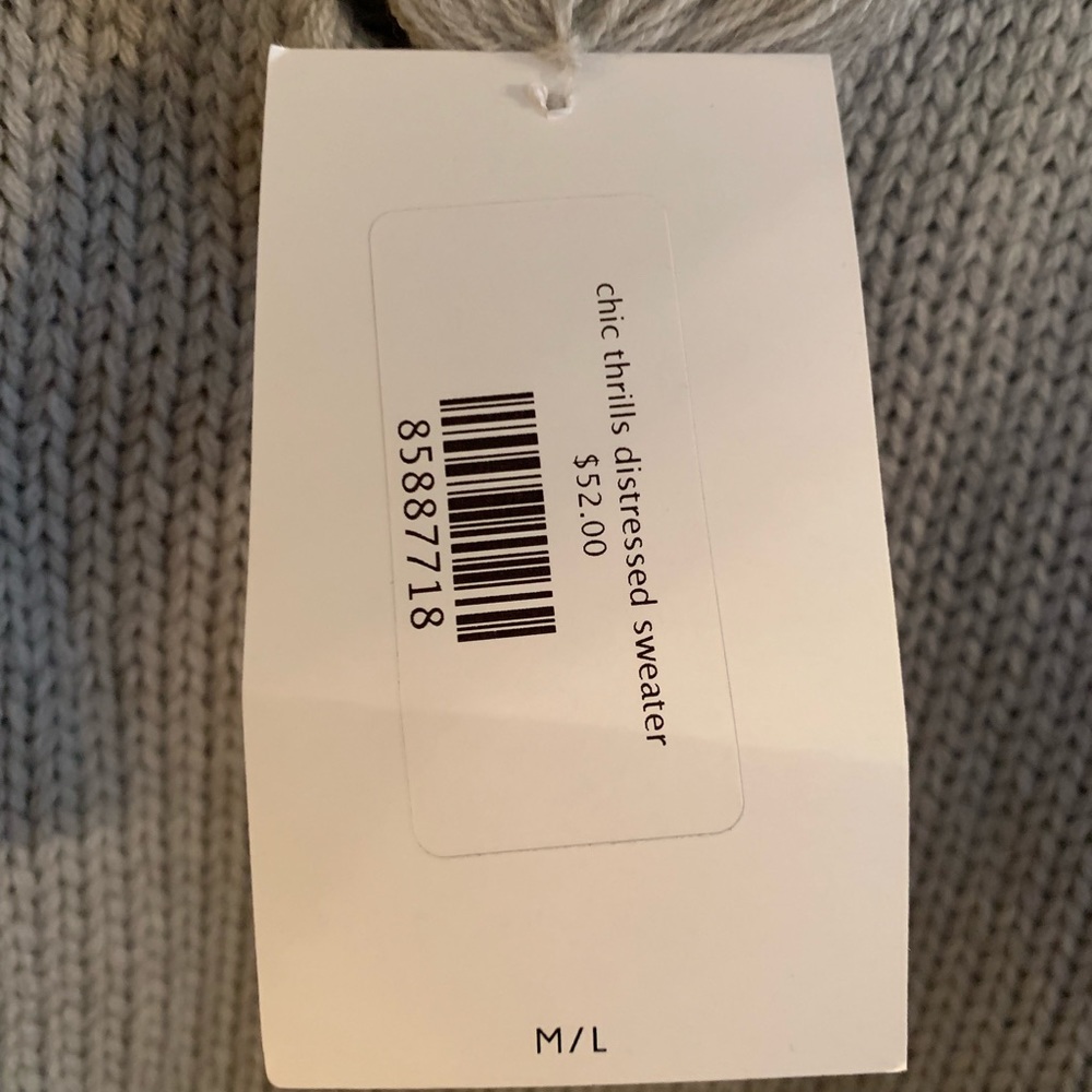 Chic distressed sweater - Picture 3 of 7